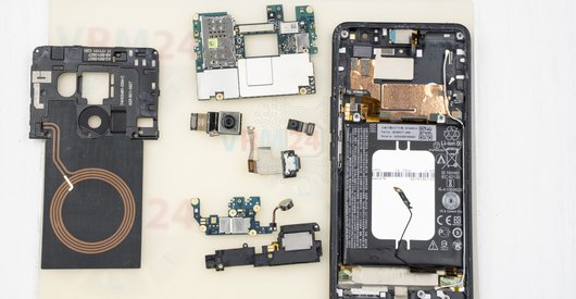 How to disassemble HTC U11 Plus