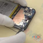 Retirez la carte mère