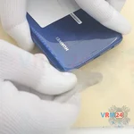 Открываем заднюю крышку