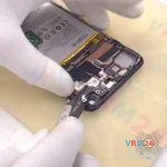 Retirez la carte mère