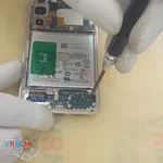 Откручиваем винты