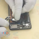Отсоединяем коннектор