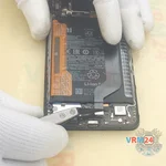 Отсоединяем коннектор аккумуляторной батареи
