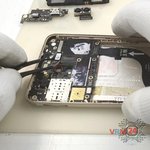 Отсоединяем фронтальную камеру