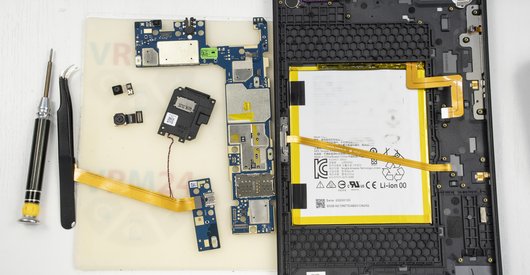 How to disassemble Lenovo Tab M10 Plus TB-X606F