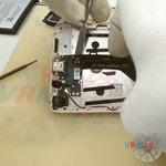 Retirez la carte mère