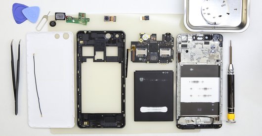 How to disassemble Prestigio Muze D3