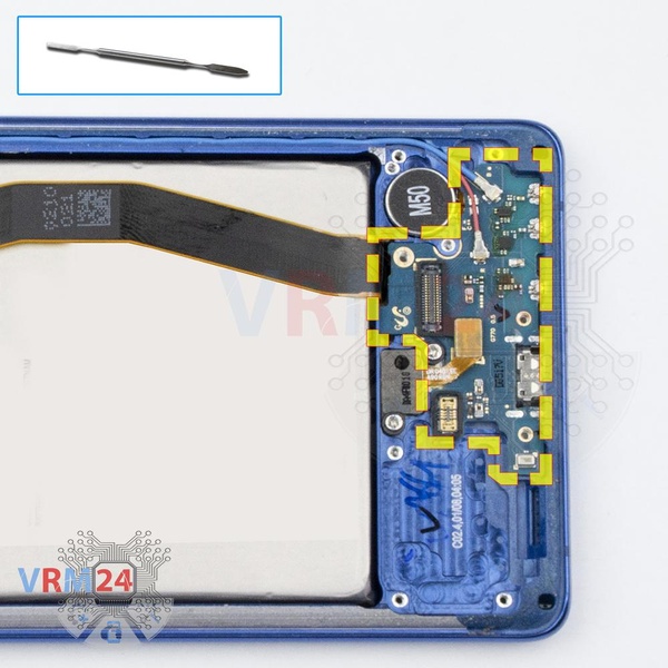 Retire la placa secundaria