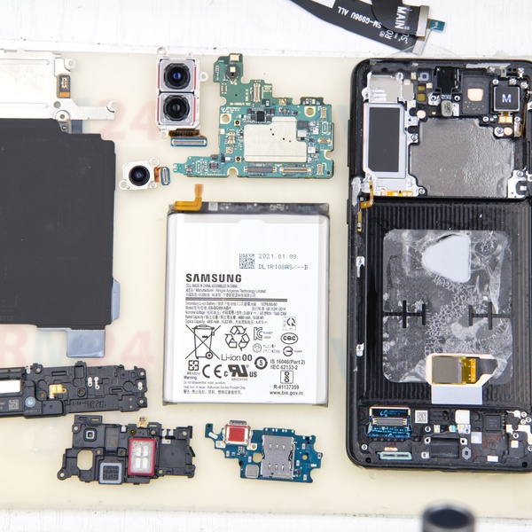 Samsung Galaxy S21 Plus SM-G996