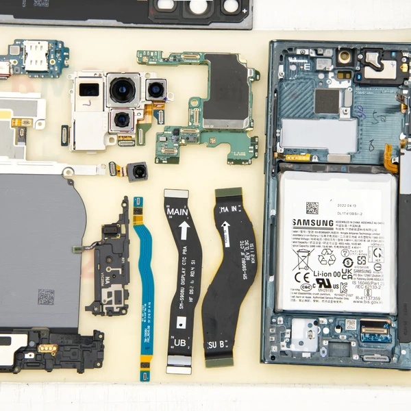 Samsung Galaxy S22 Ultra SM-S908