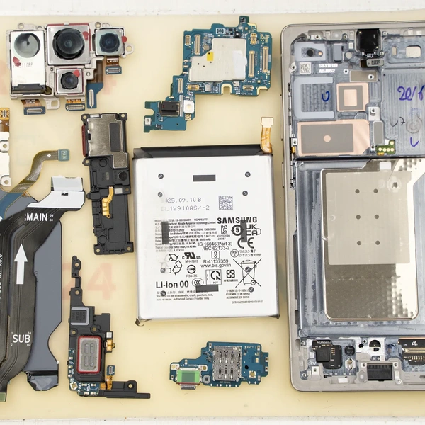 Samsung Galaxy S25 Ultra SM-S938