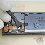 Отсоединяем коннектор аккумуляторной батареи