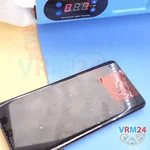 Открываем заднюю крышку