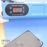 Открываем заднюю крышку
