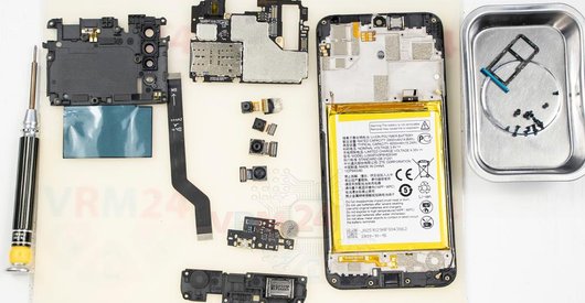How to disassemble ZTE Blade A7