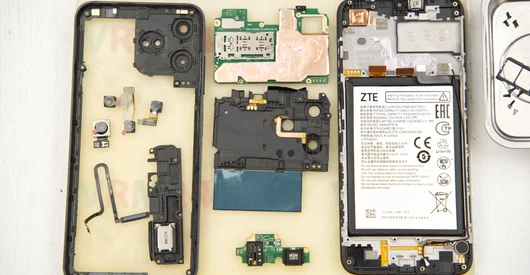 How to disassemble ZTE Blade V50 Design