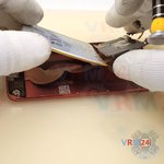 Retirez la carte mère