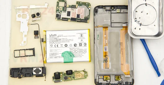 Cómo desmontar vivo Y93