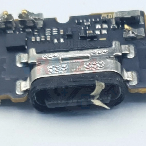 tech-review-of-Xiaomi POCO F3